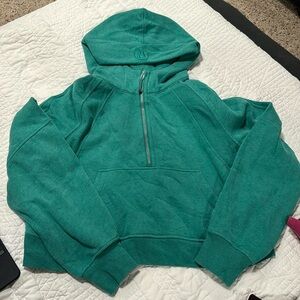 Lululemon Half-Zip Cropped Scuba